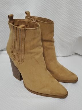 Qupid Faux Suede Ankle Boots - 8